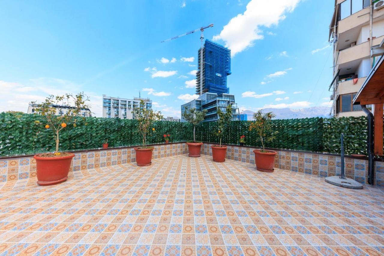 Syncron Centre Skyline Rooftop Tirana Apartments Bagian luar foto