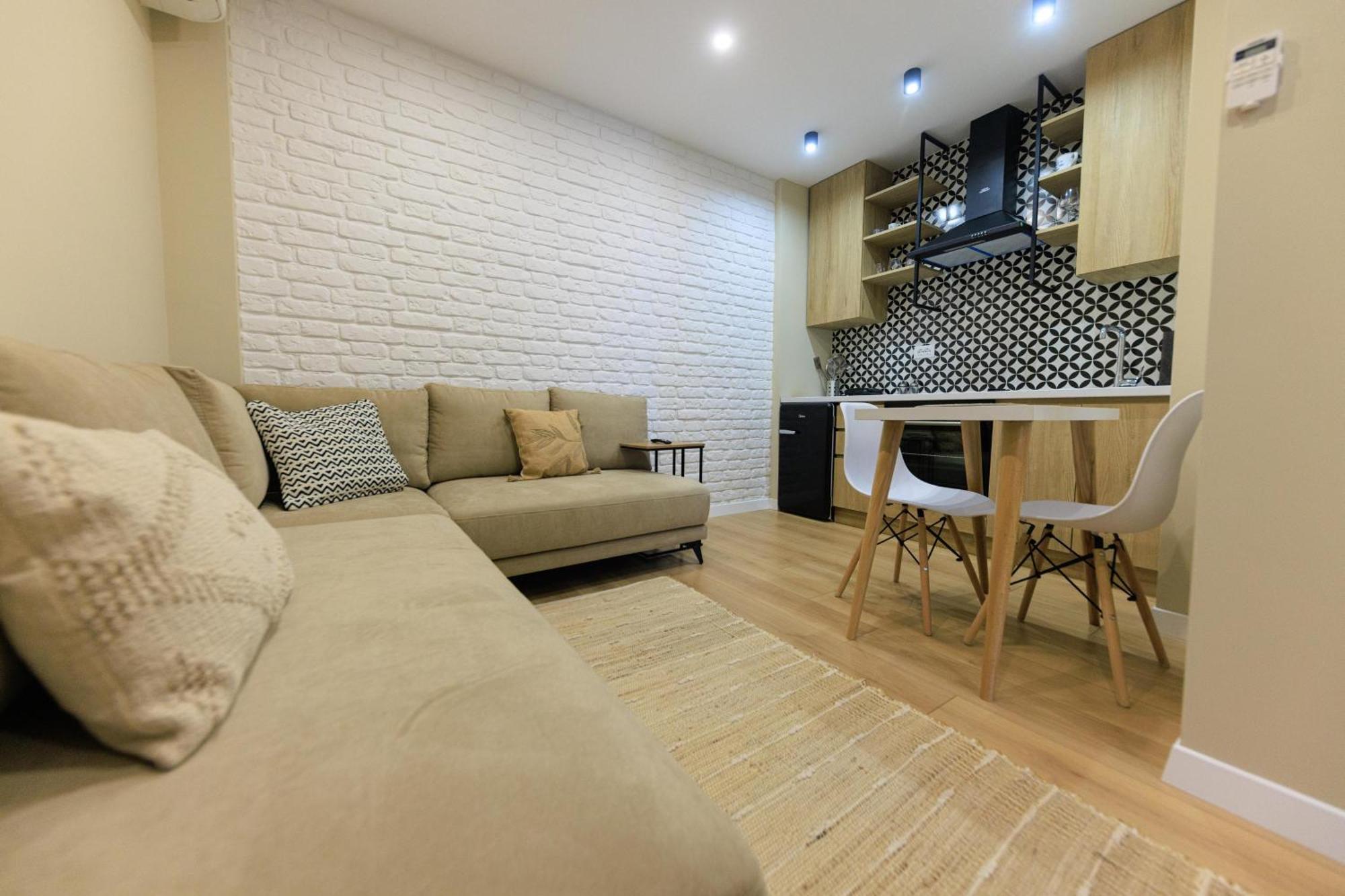 Syncron Centre Skyline Rooftop Tirana Apartments Bagian luar foto