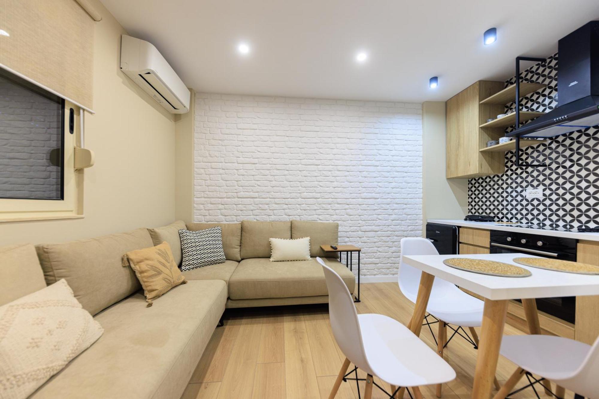 Syncron Centre Skyline Rooftop Tirana Apartments Bagian luar foto